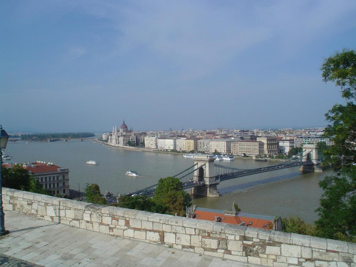 Cuki Apartment Budapeste Exterior foto